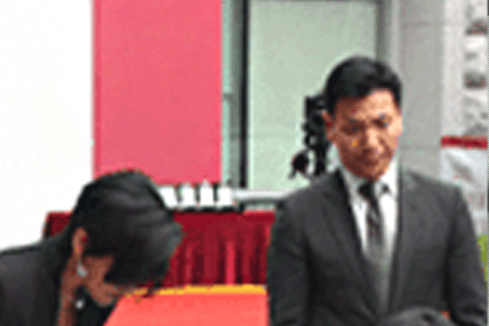 인사하는 김재열 제일모직 사장 내외(좌 이서현 부사장, 우 김재열 사장)
